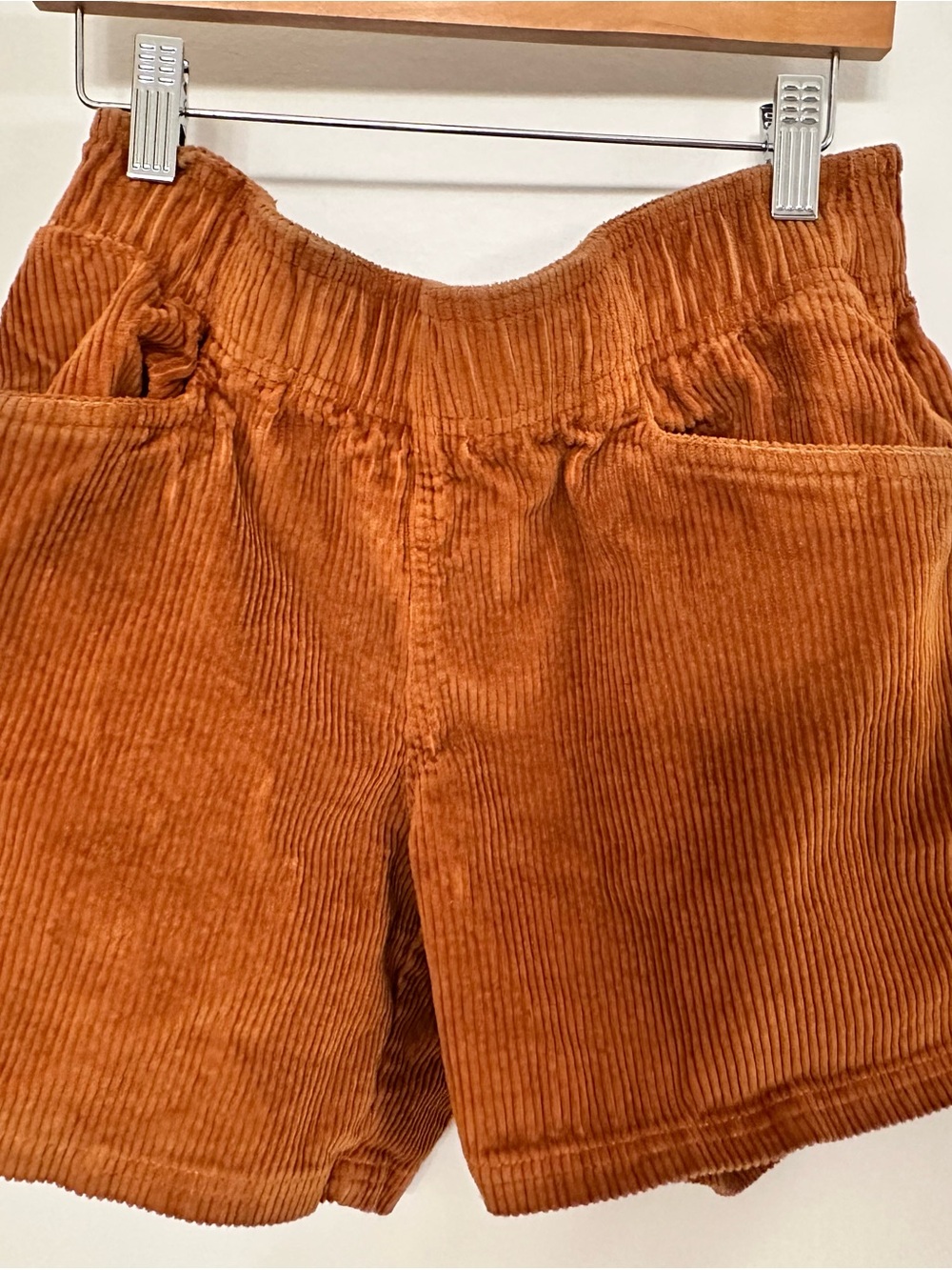Black Diamond Corduroy Pull-On Shorts in Rust Orange, size small